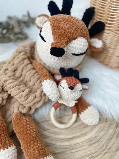 Pyjamawächter Handgemachtes Kuschel-Rehkitz. Weich, warm & ein treuer Begleiter